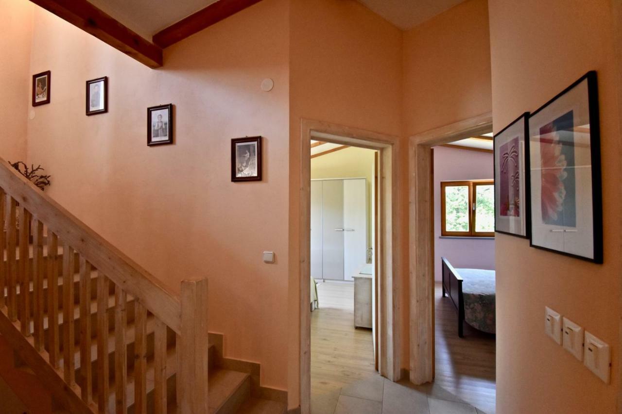 Relaxing Holiday House With Terrace Sea View Medulin Ngoại thất bức ảnh