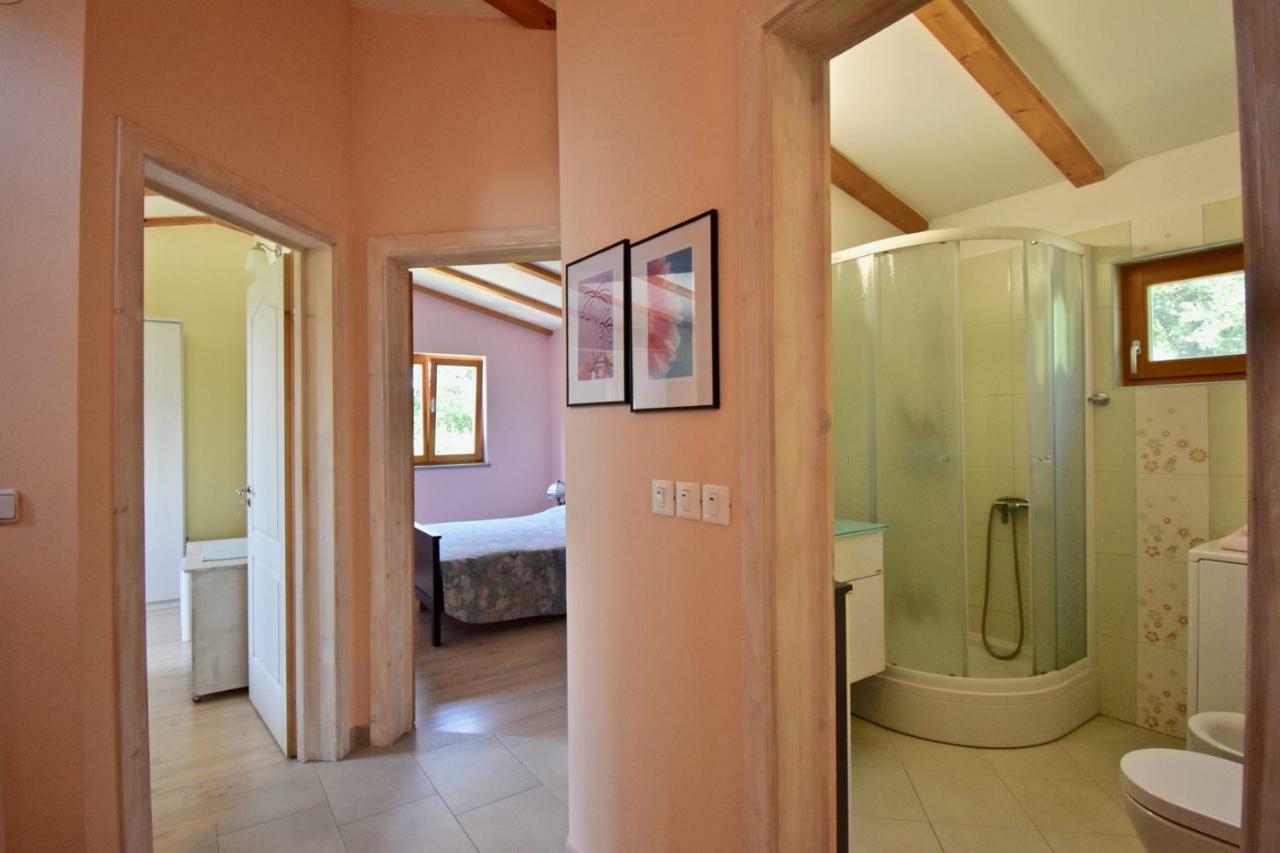 Relaxing Holiday House With Terrace Sea View Medulin Ngoại thất bức ảnh