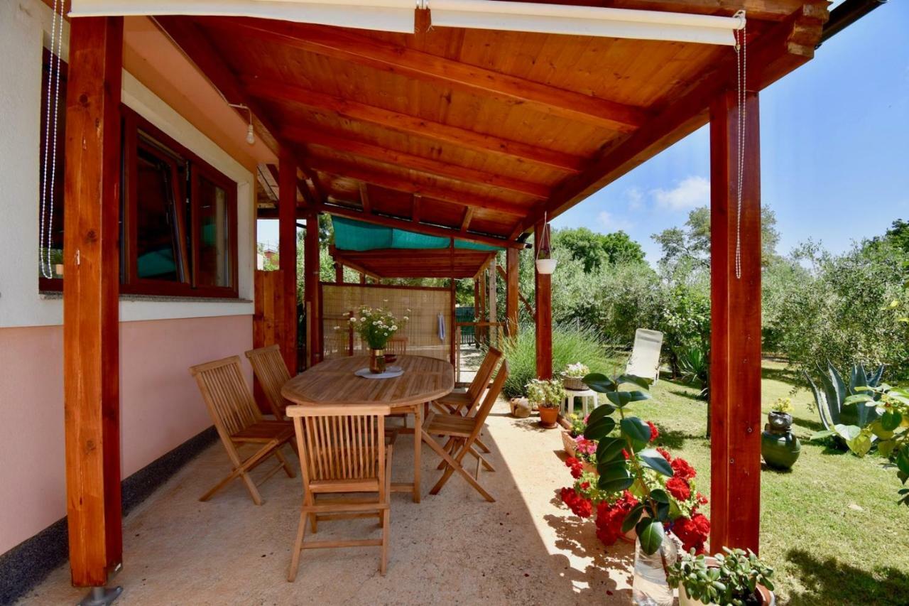 Relaxing Holiday House With Terrace Sea View Medulin Ngoại thất bức ảnh